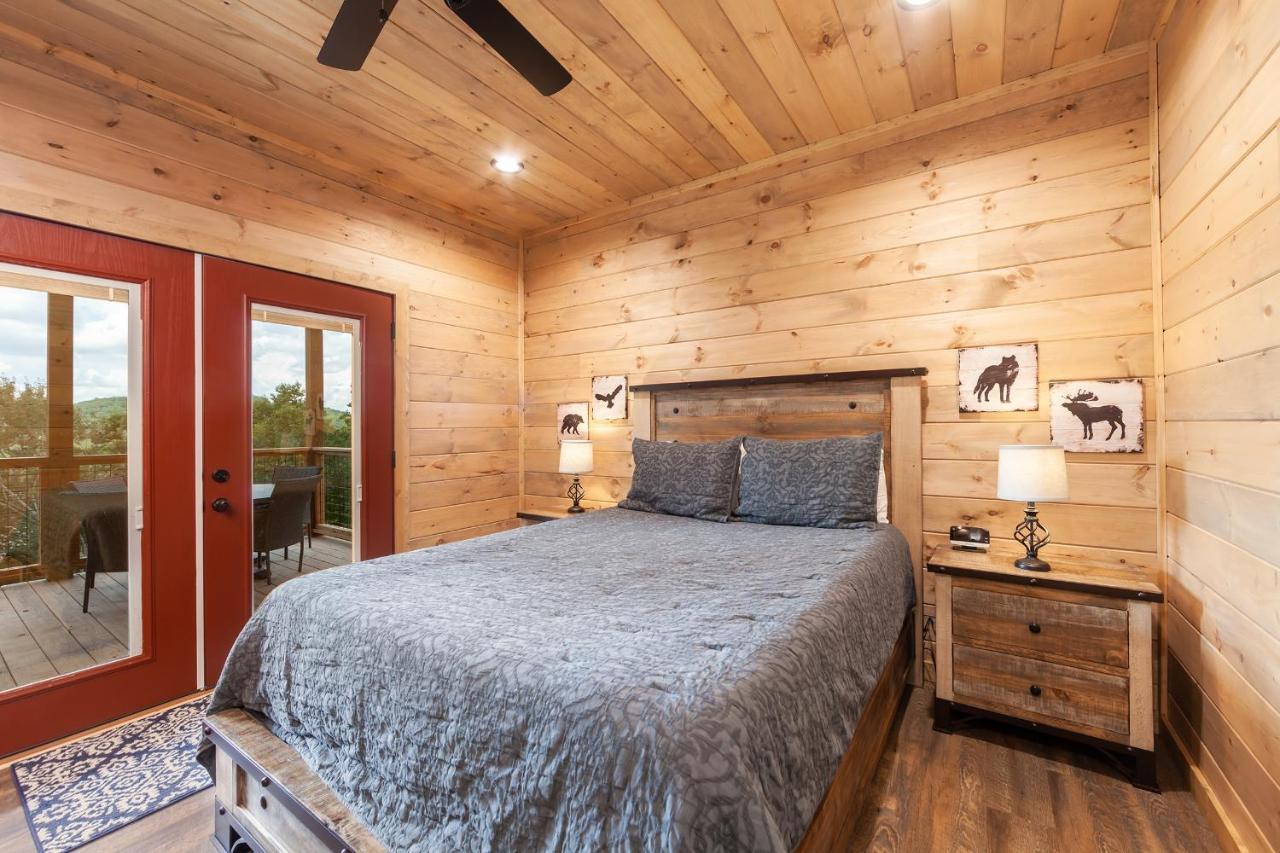 Thunder Mountain Lodge Cabin Севьервилл Экстерьер фото