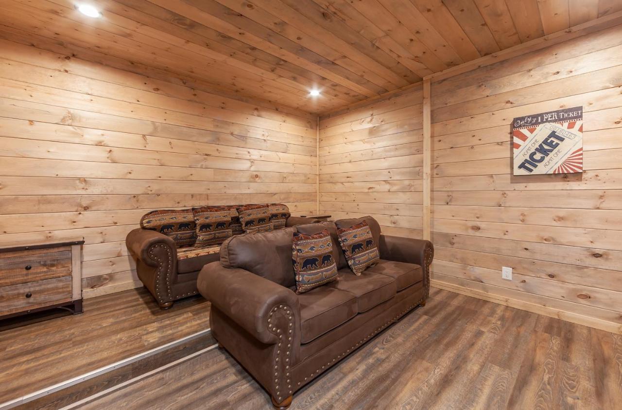 Thunder Mountain Lodge Cabin Севьервилл Экстерьер фото