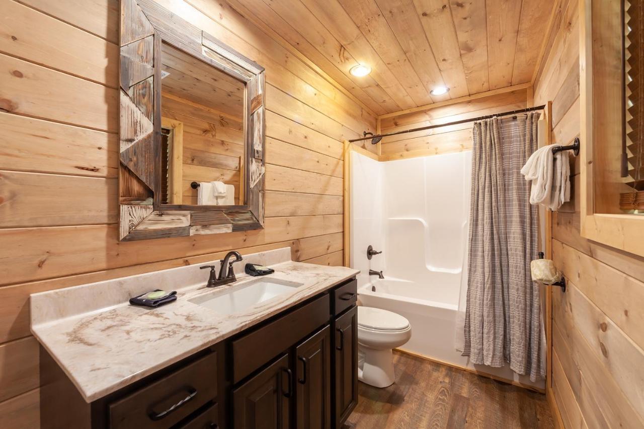 Thunder Mountain Lodge Cabin Севьервилл Экстерьер фото