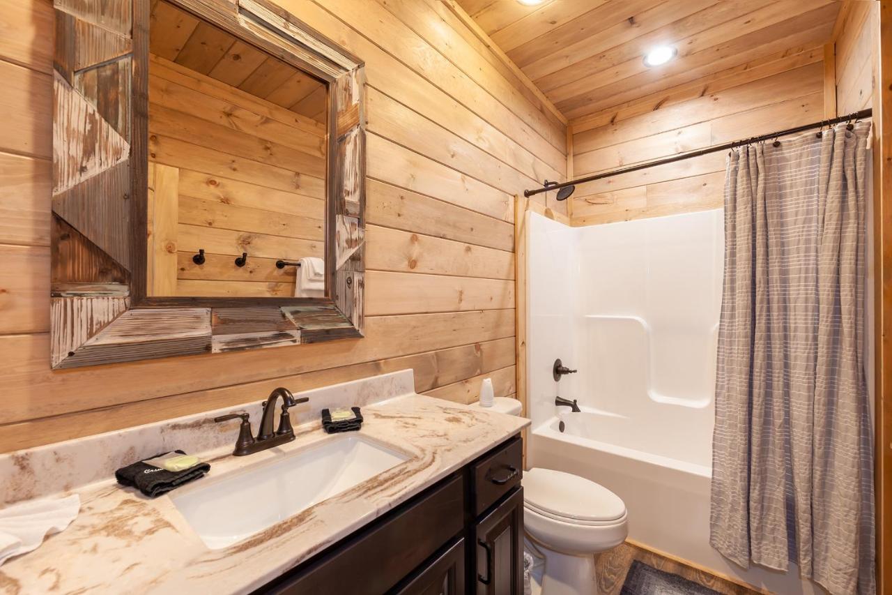 Thunder Mountain Lodge Cabin Севьервилл Экстерьер фото